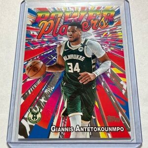 2025 Topps Giannis Antetokounmpo Power Players Milwaukee Bucks Insert Card